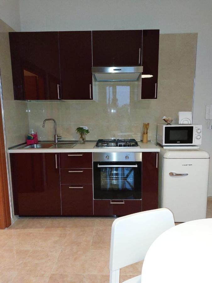 Esther Guest House Castel Volturno Exterior foto